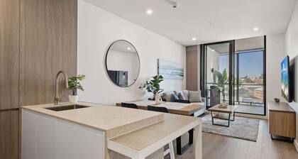 Charming 1-Bed with Rooftop Access & Parking
