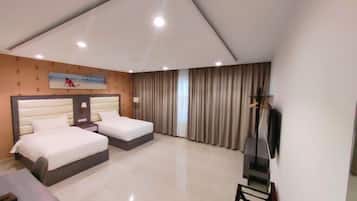 Cribs/infant beds