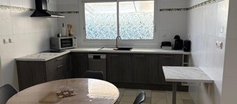 Gite chez Galinette 50M2 plus 50M2 private terrace 300m from center