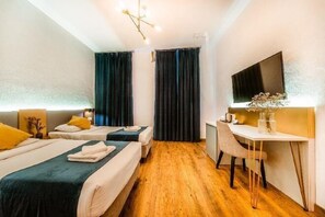 Cots/infant beds - Casa Chitic - Hotel & Restaurant- STR Nicolae Balcescu 13 (Brasov)