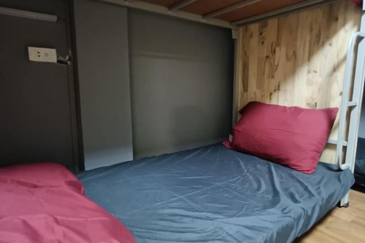In-room safe, blackout drapes, WiFi (free)