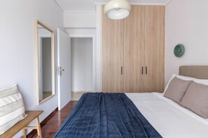 3 chambres, bureau, fer et planche à repasser, Wi-Fi gratuit