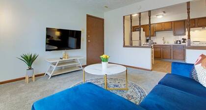 Contemporary 1 BD | Near Hall of Fame & Airport