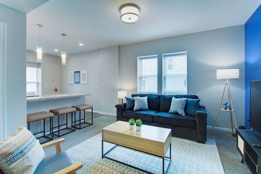 Upscale Little Italy Two Bedroom W/ Private Drive - Cleveland, OH