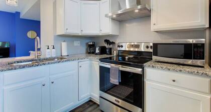 Upscale Little Italy Two Bedroom w/ Private Drive