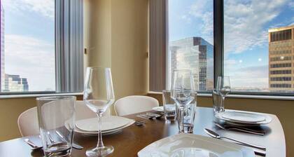 Luxury High Rise ADA | Downtown | Free Parking