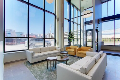 Spacious Studio | Cleveland Clinic | Free Garage