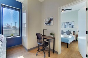 1 Schlafzimmer, Schreibtisch, Bügeleisen/Bügelbrett, WLAN