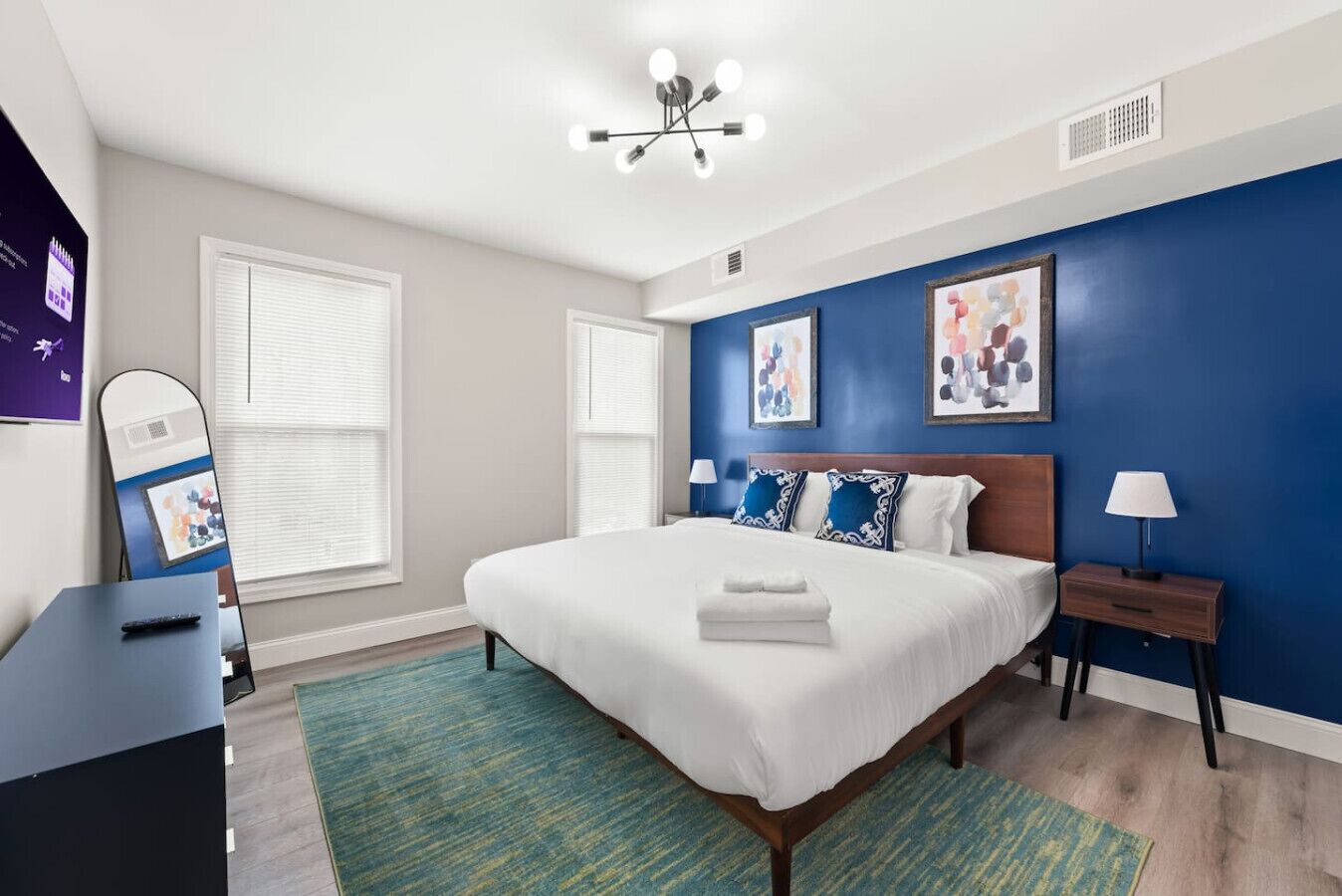 3 bedrooms, desk, iron/ironing board, free WiFi