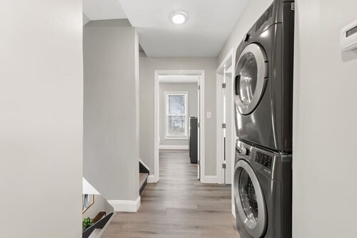 Luxury 3BR Apt Near Cleveland Clinic w/ Parking