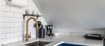 Bright Loft Near Cleveland Clinic | Free Parking
