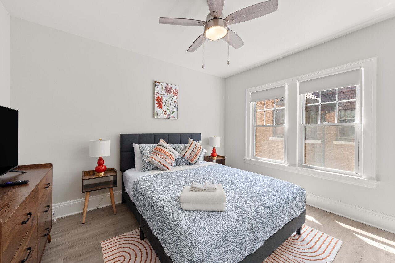 2 habitaciones, escritorio, tabla de planchar con plancha y wifi 