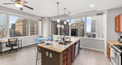 Downtown 2BR Near Playhouse Square | Free Parking