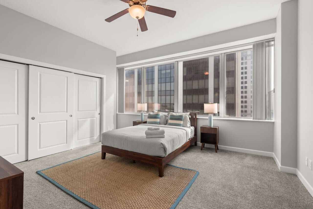 2 Schlafzimmer, Schreibtisch, Bügeleisen/Bügelbrett, WLAN