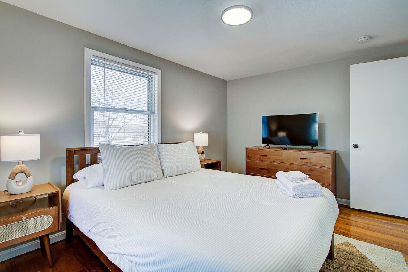 2 chambres, bureau, fer et planche à repasser, Wi-Fi