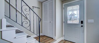 Cozy 2BR | Central North Canton w/ Garage