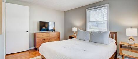 2 Schlafzimmer, Schreibtisch, Bügeleisen/Bügelbrett, kostenloses WLAN