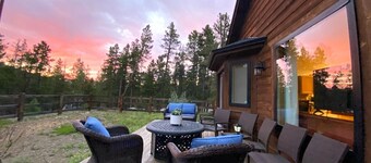 ECHO HILLS MOUNTAIN LODGE - Evergreen Mtn Top Retreat - Foothills of the Rockies