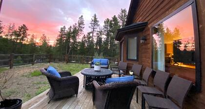 ECHO HILLS MOUNTAIN LODGE - Evergreen Mtn Top Retreat - Foothills of the Rockies