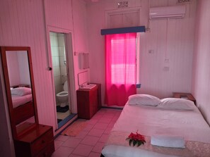 手提電腦工作空間、熨斗/熨衫板