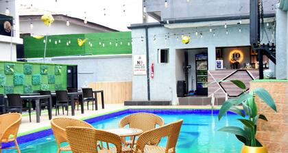 10 Kobo Hotel & Suites
