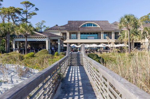Lagoon Views & Forest Bathing in Nearby Sea Pines Forest Preserve.  Community Pool & Tennis Too!