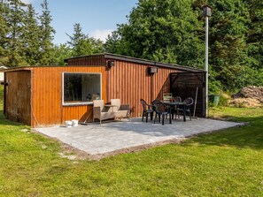 Outdoor dining - "Arben" - 900m from the sea by Interhome (Læsø)