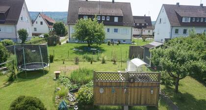 Apartment 'Kirsch-kern' with Balcony and Wi-Fi