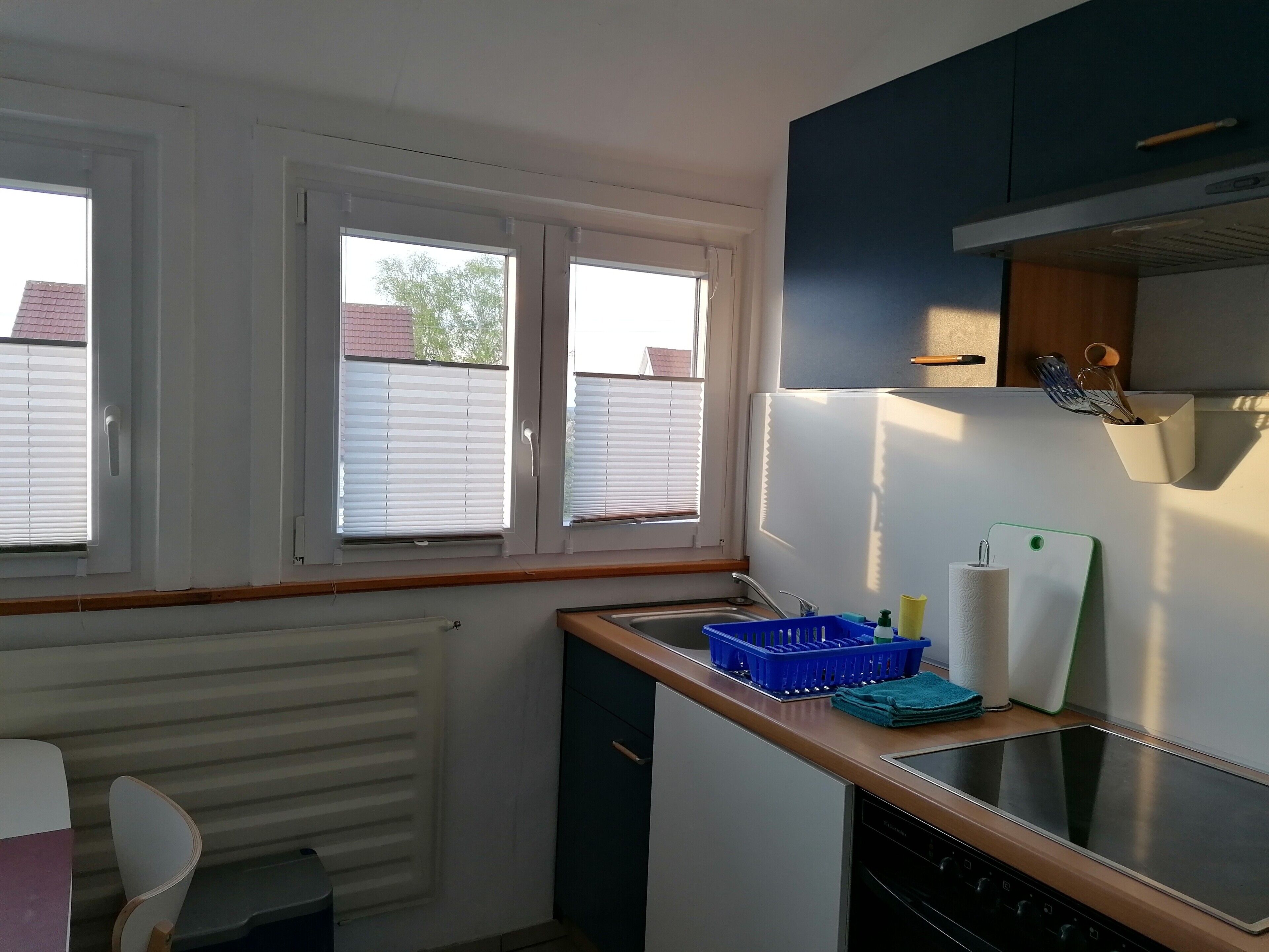 ثلاجة، ميكروويف، فرن، موقد طهي مسطح