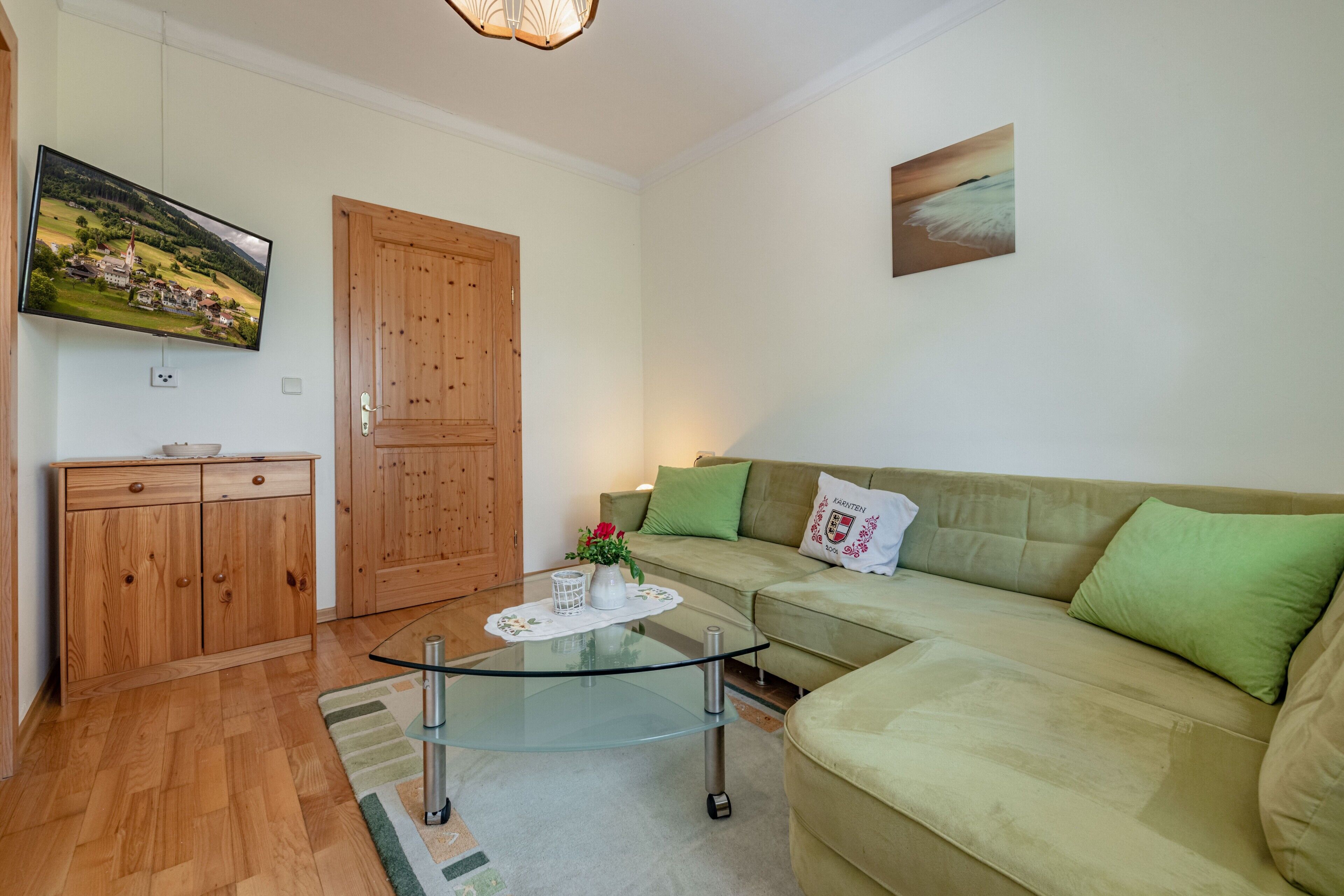 Télévision, table de tennis de table