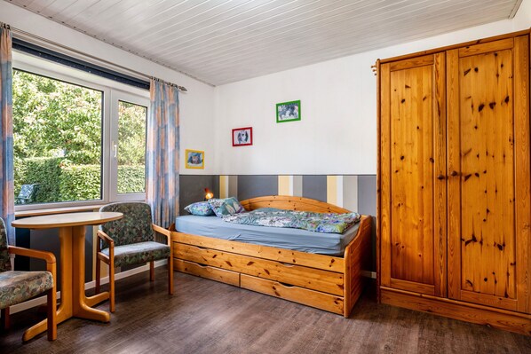 2 quartos, Wi-Fi de cortesia, roupa de cama