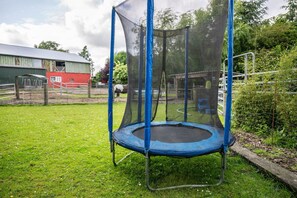 Property grounds - Holiday Apartment 'Caspersen' with Private Terrace, Private Garden and Wi-Fi (Viöl)