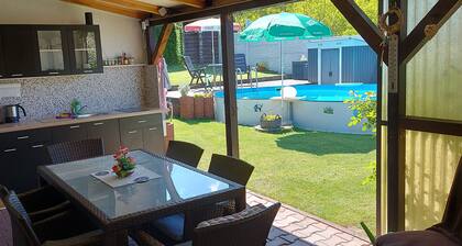 Ferienwohnung 'In Spreewaldnähe' mit Gemeinschaftspool, gemeinsamer Terrasse und Wi-Fi