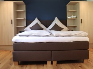 1 chambre, fer et planche à repasser, Wi-Fi gratuit, draps fournis