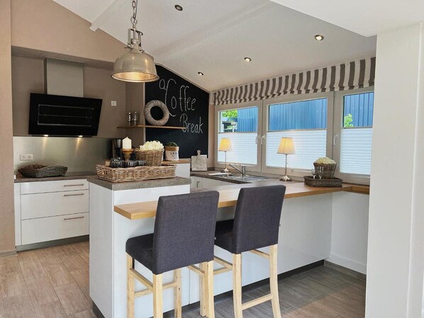 Dining - Bungalow Malibu L by the Lake with Sauna (Wettringen)