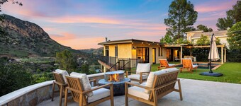 Designer Retreat w/ Pool, Firepits, Panoramic Views | The Lake House at Malibu