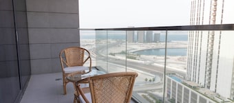 บลูมฟิลด์ส ลักชัวเรียส 2BR อิน พาร์คไซด์