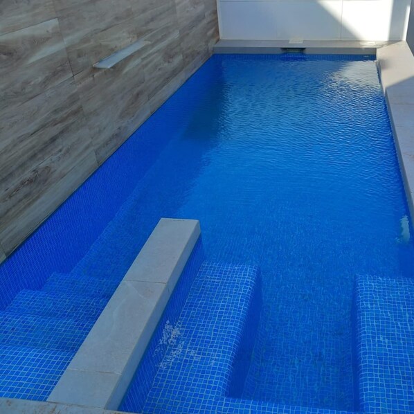 Utomhuspool