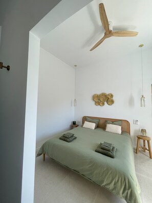 1 bedroom, in-room safe, free WiFi, bed sheets