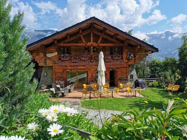 Front of property - Chalet Jardin d'Angèle (Courchevel)
