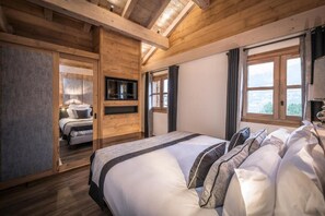 In-room safe, free WiFi - Chalet Jardin d'Angèle (Courchevel)