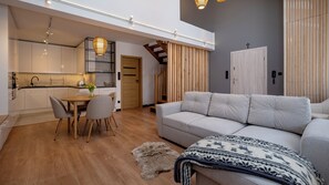 Apartment (16) | Living area | Flat-screen TV - Apartamenty Sun & Snow Przy Rynku (Ustron)