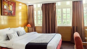 Deluxe Double Room, City View | Desk, laptop workspace, free WiFi