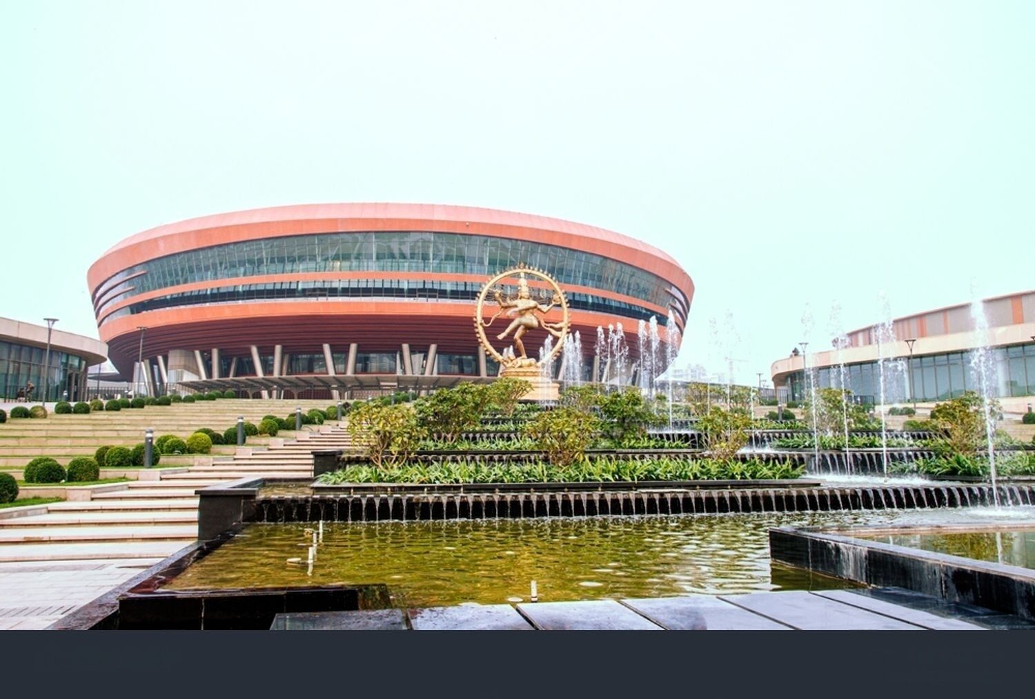 المنشأة من الخارج