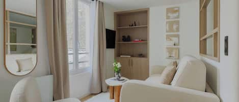 智能電視、 辦公室