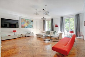 Smart TV, offices