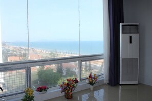Living area - Sea View 3 bedrooms 1 (Ho Chi Minh City)