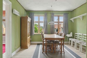 Dining - Holiday home with billard table and top location (Grenaa)