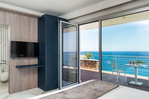 10 bedrooms, iron/ironing board, free WiFi