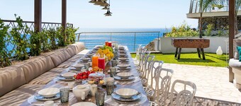 Villa in Villagonia with 10 bedrooms sleeps 20